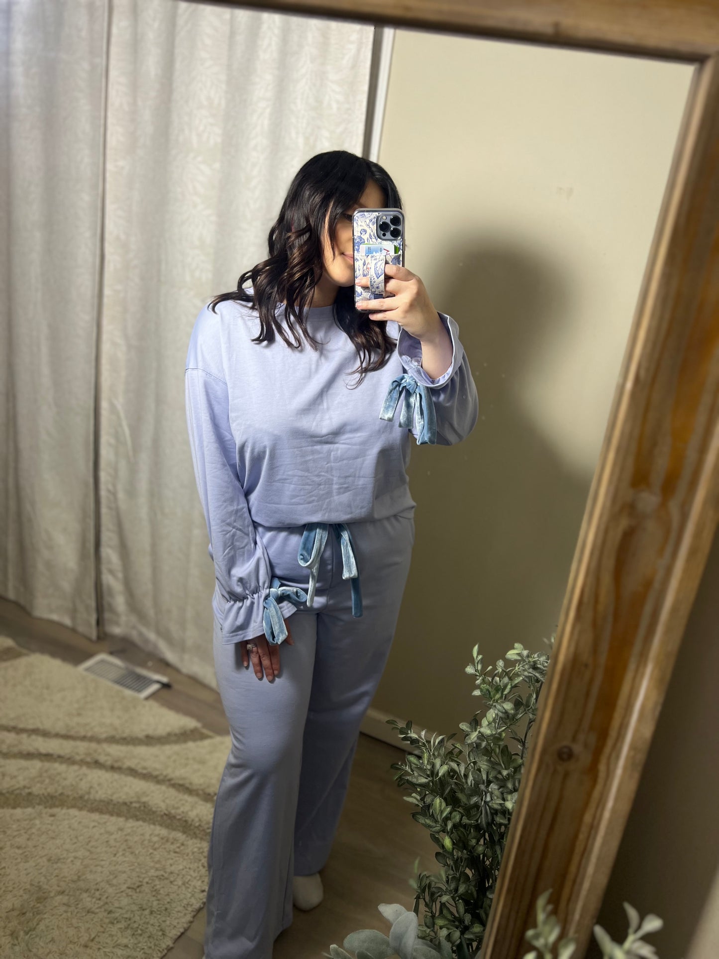 Beau Blue Velvet Bow Lounge Set